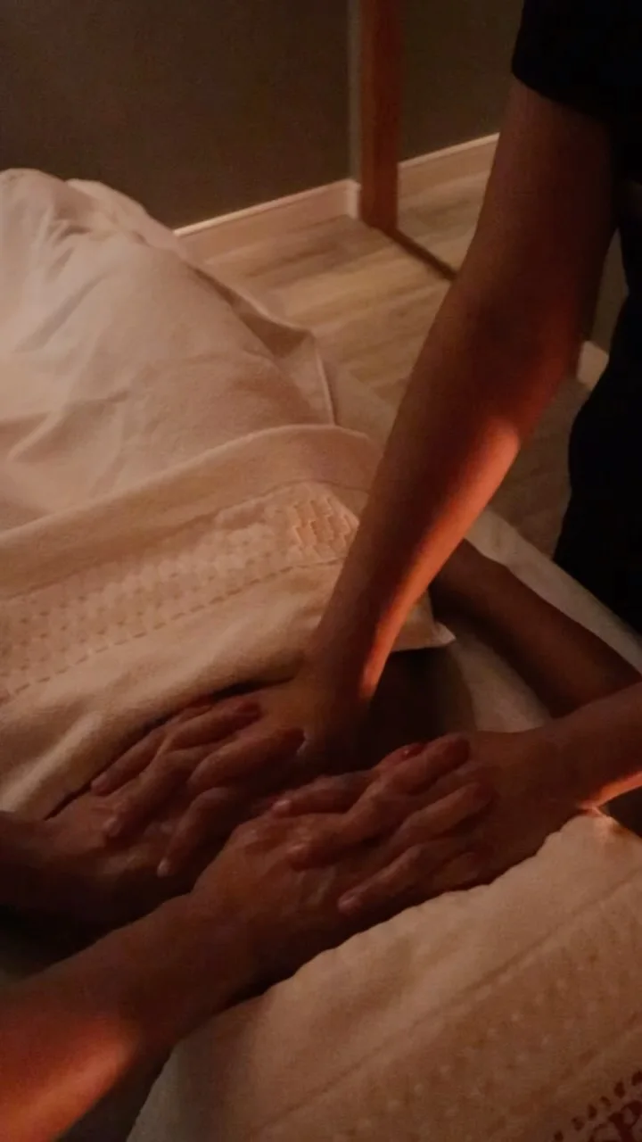Massagem no Fascia